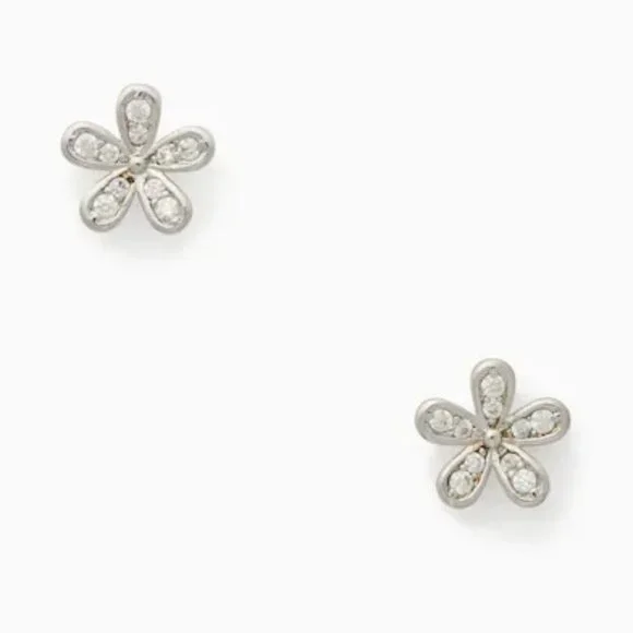 ♠️ Kate Spade ♠️️ Gleaming Clear Gardenia Flower Studs - Picture 7 of 9